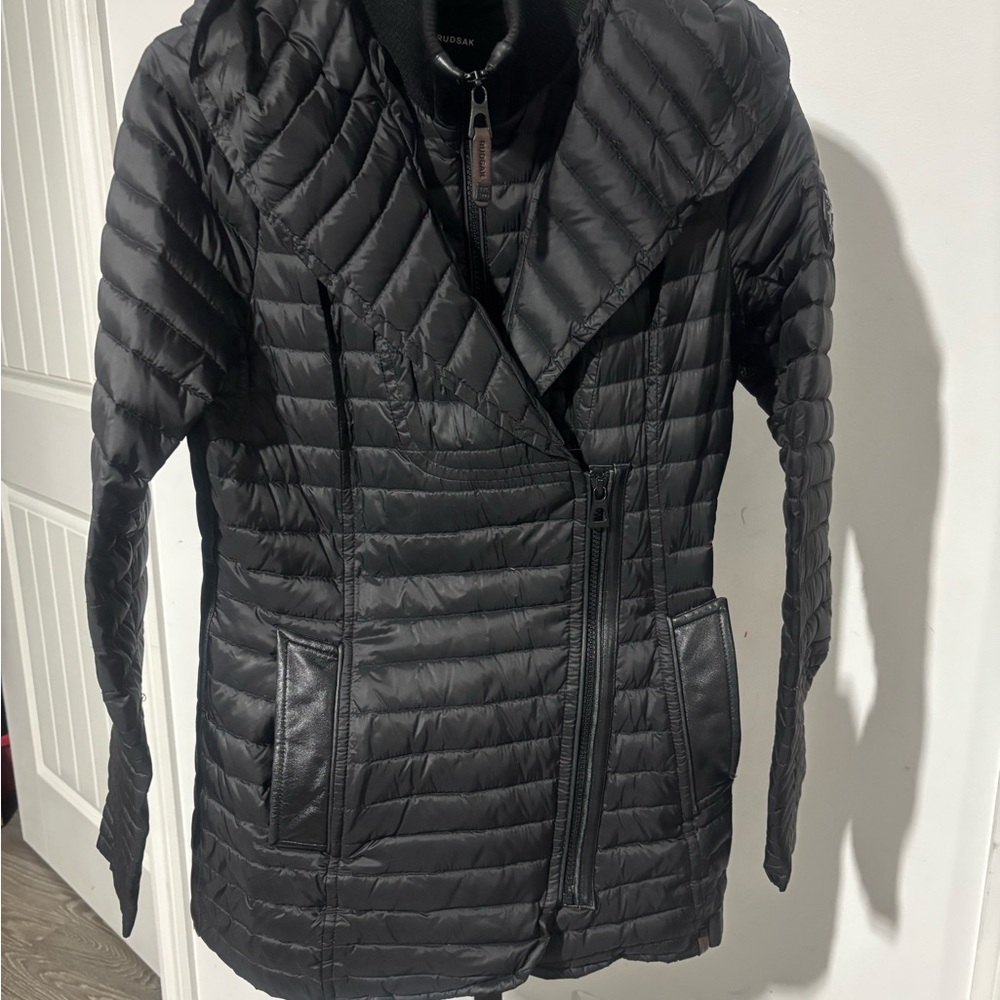 Women's Black Puffer Jacket